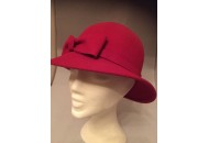 Underbar röd Hatt